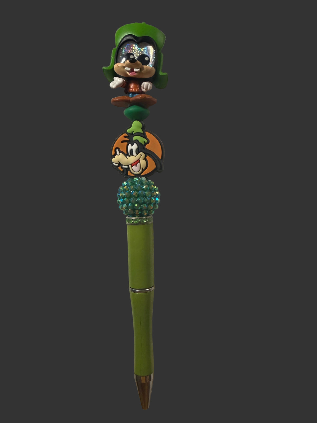 Basic goofy pen 266